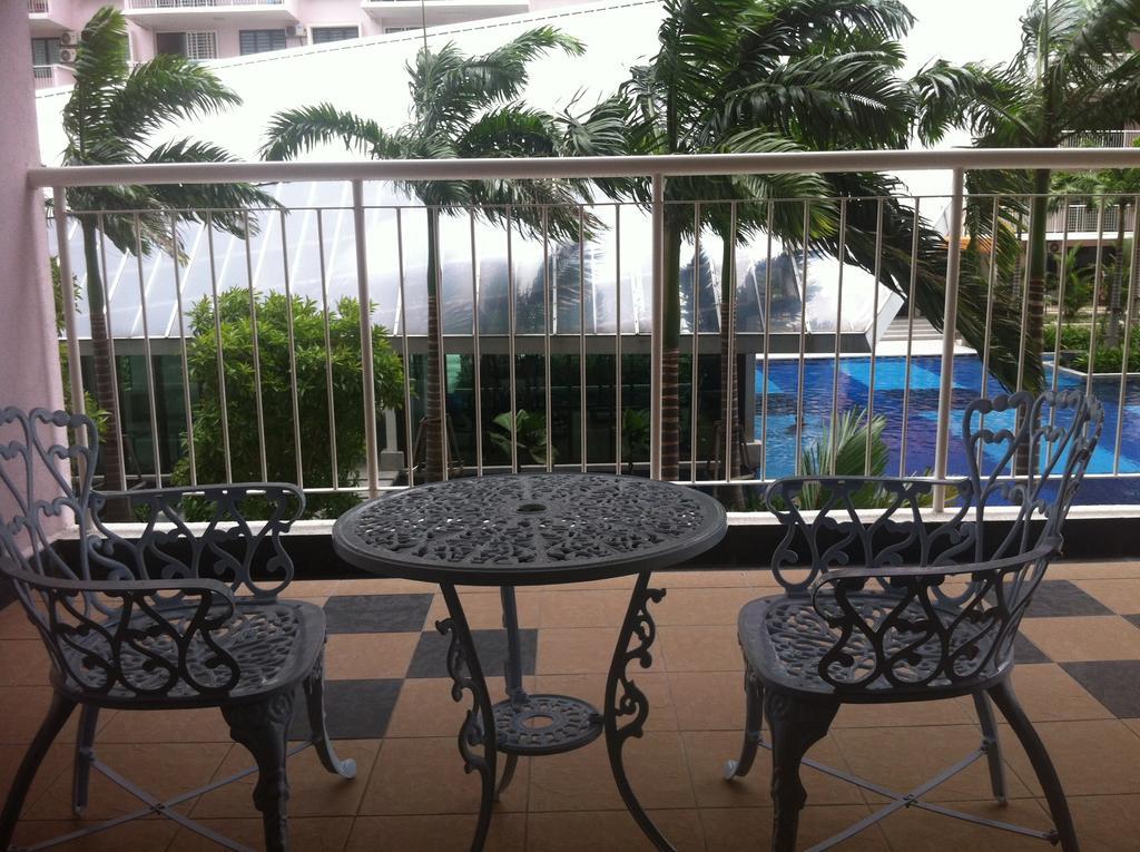 Indah Alam Condo Шах-Алам Номер фото