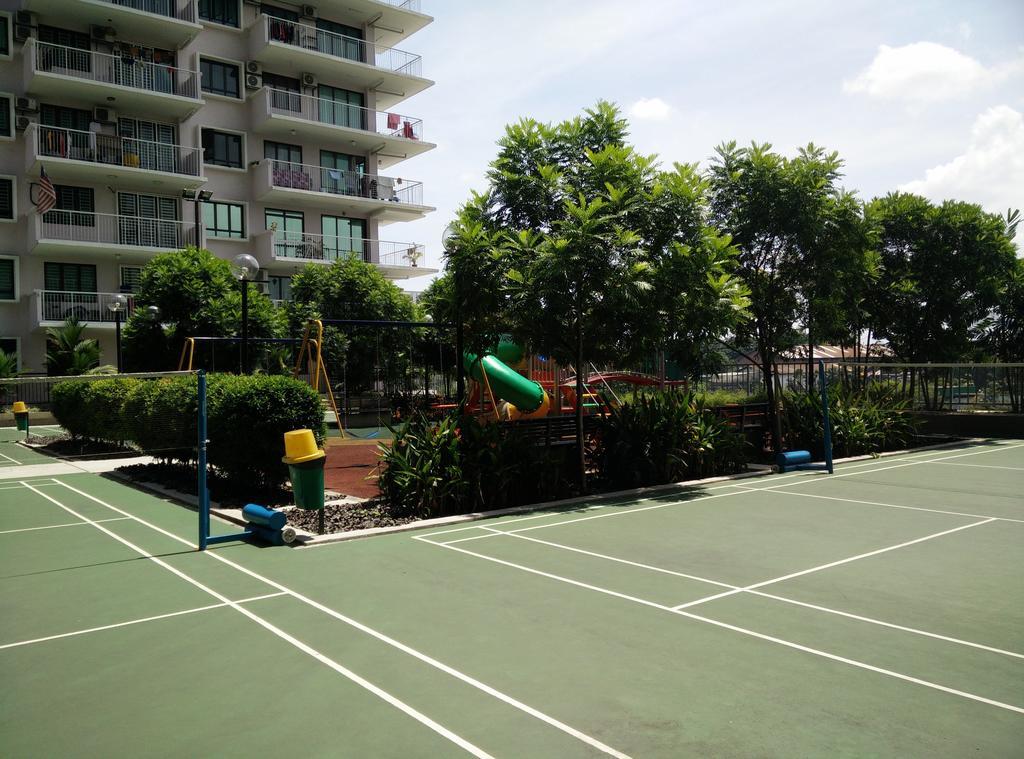 Indah Alam Condo Шах-Алам Номер фото